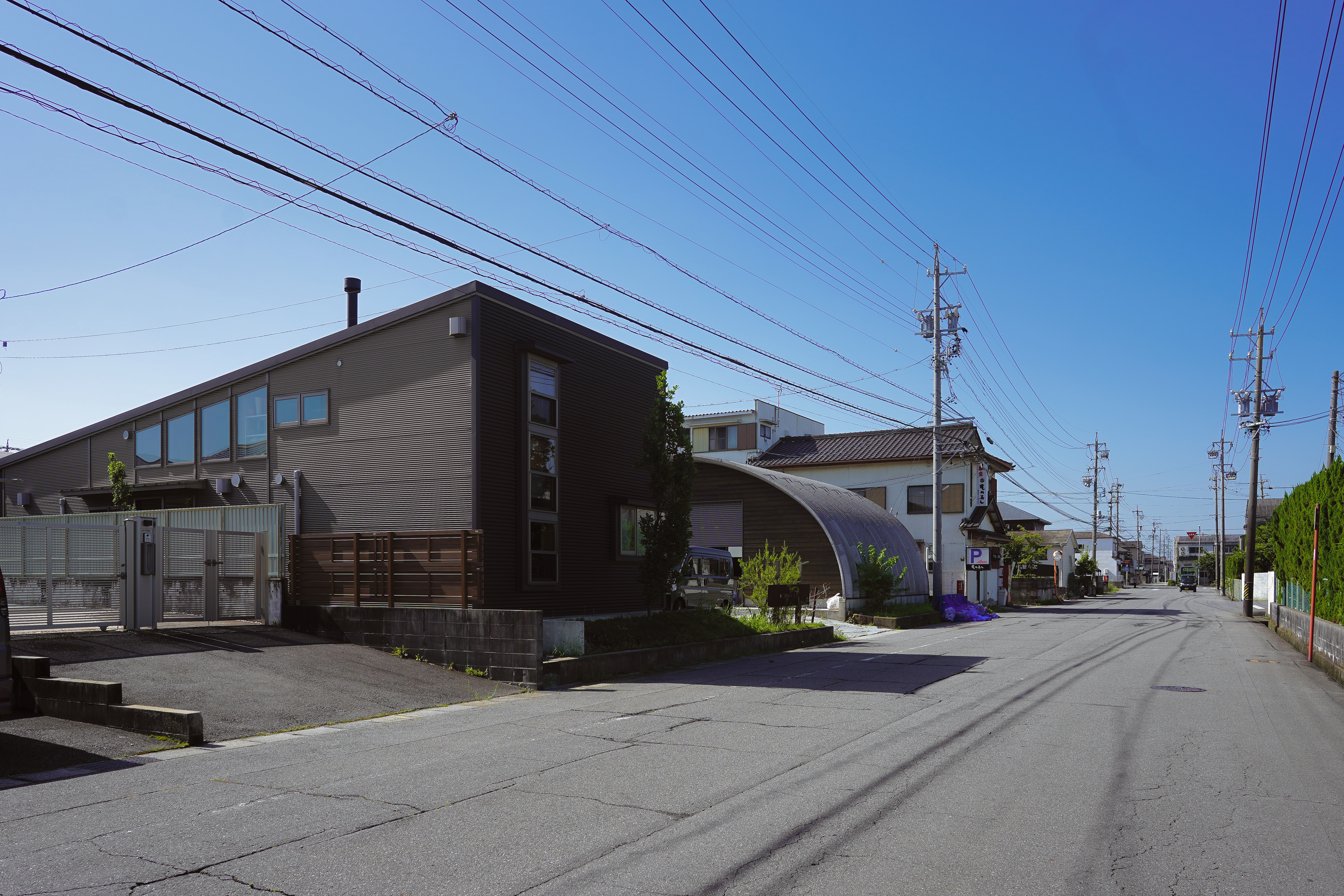愛知県西尾市にあるレンタルスペース平坂方面からの外観